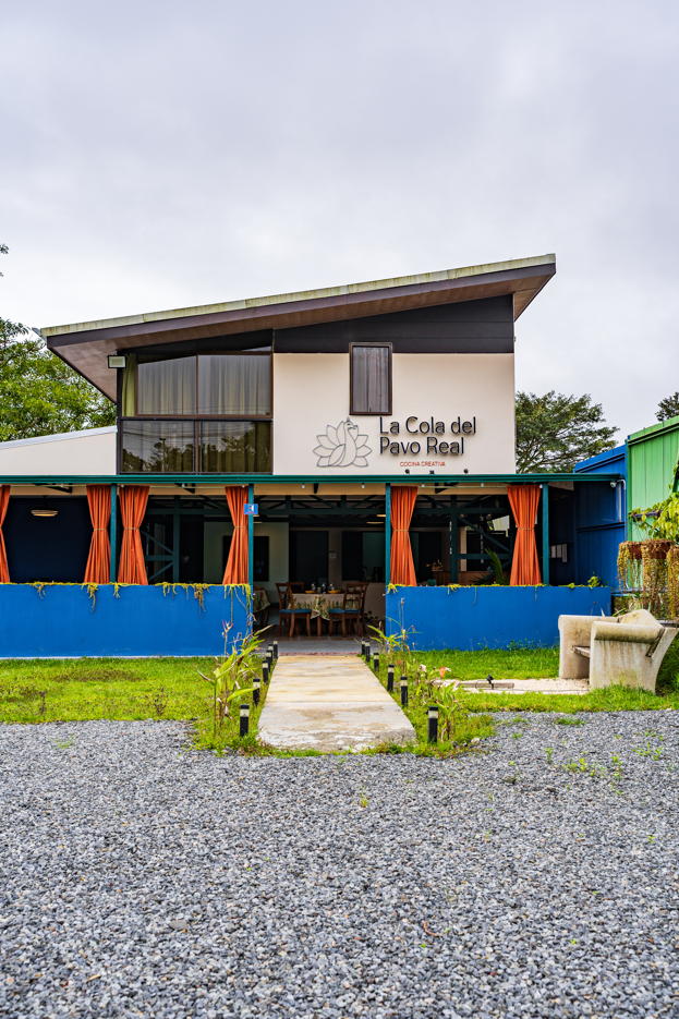 Estacionamiento frontal